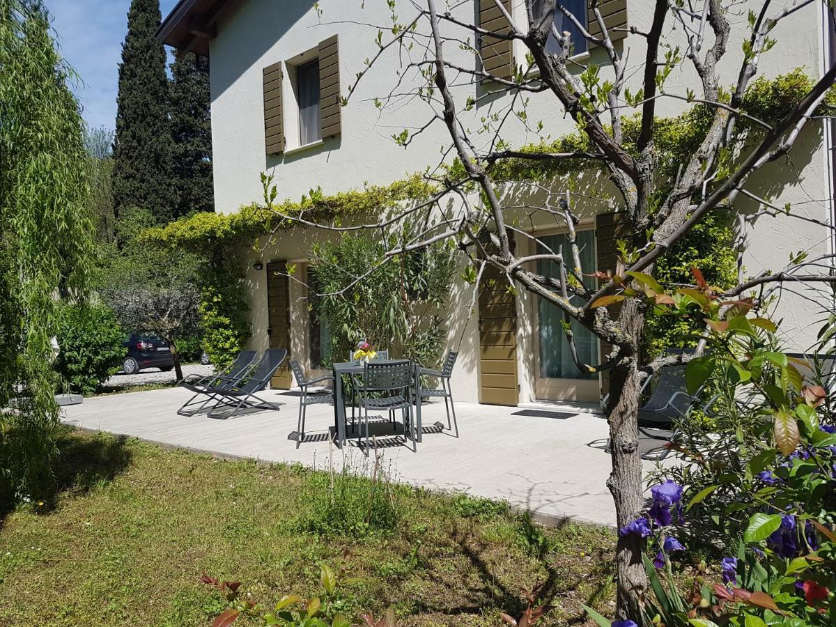 L'Isolo B&B E Case Vacanza 蒙赞巴诺 外观 照片
