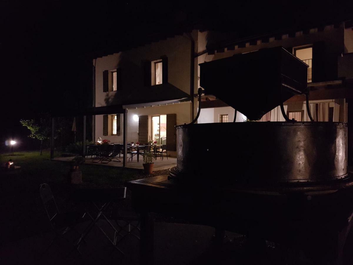 L'Isolo B&B E Case Vacanza 蒙赞巴诺 外观 照片